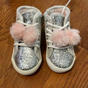 Toddler girls size 4 silver with glitter high top sneakers, never worn